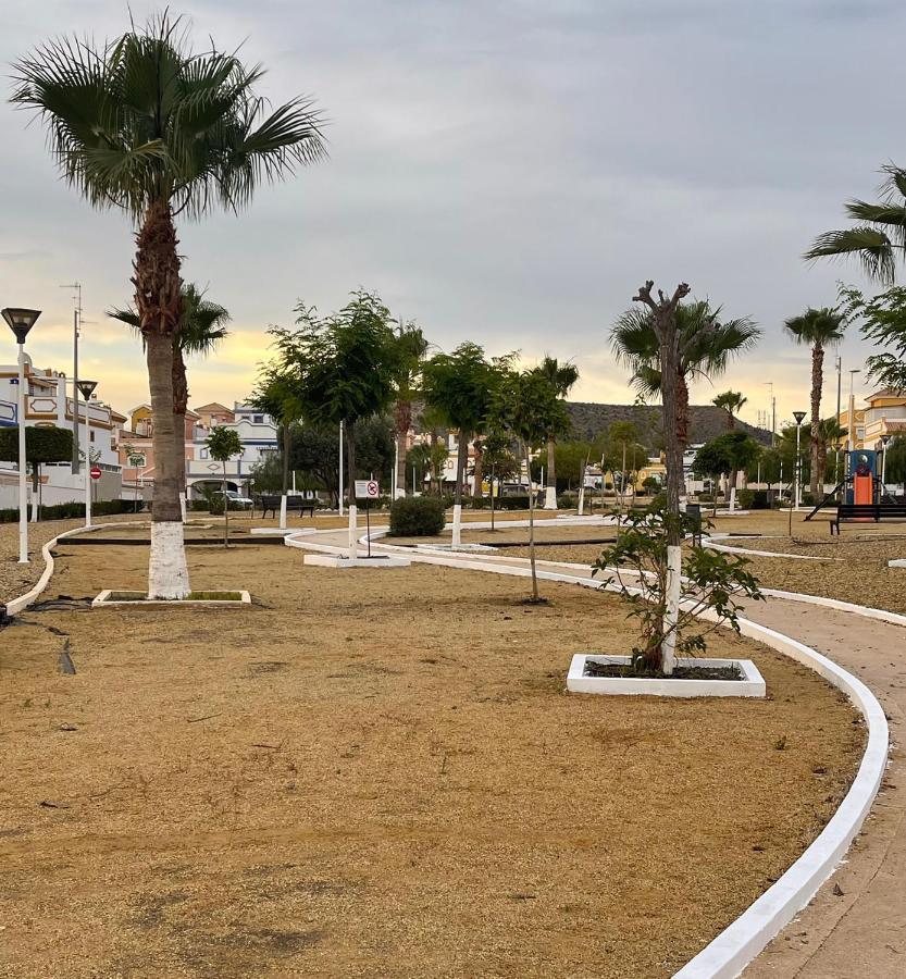 Adosado playa y geoda cerca, con barbacoa y piscina San Juan de los Terreros Exterior foto
